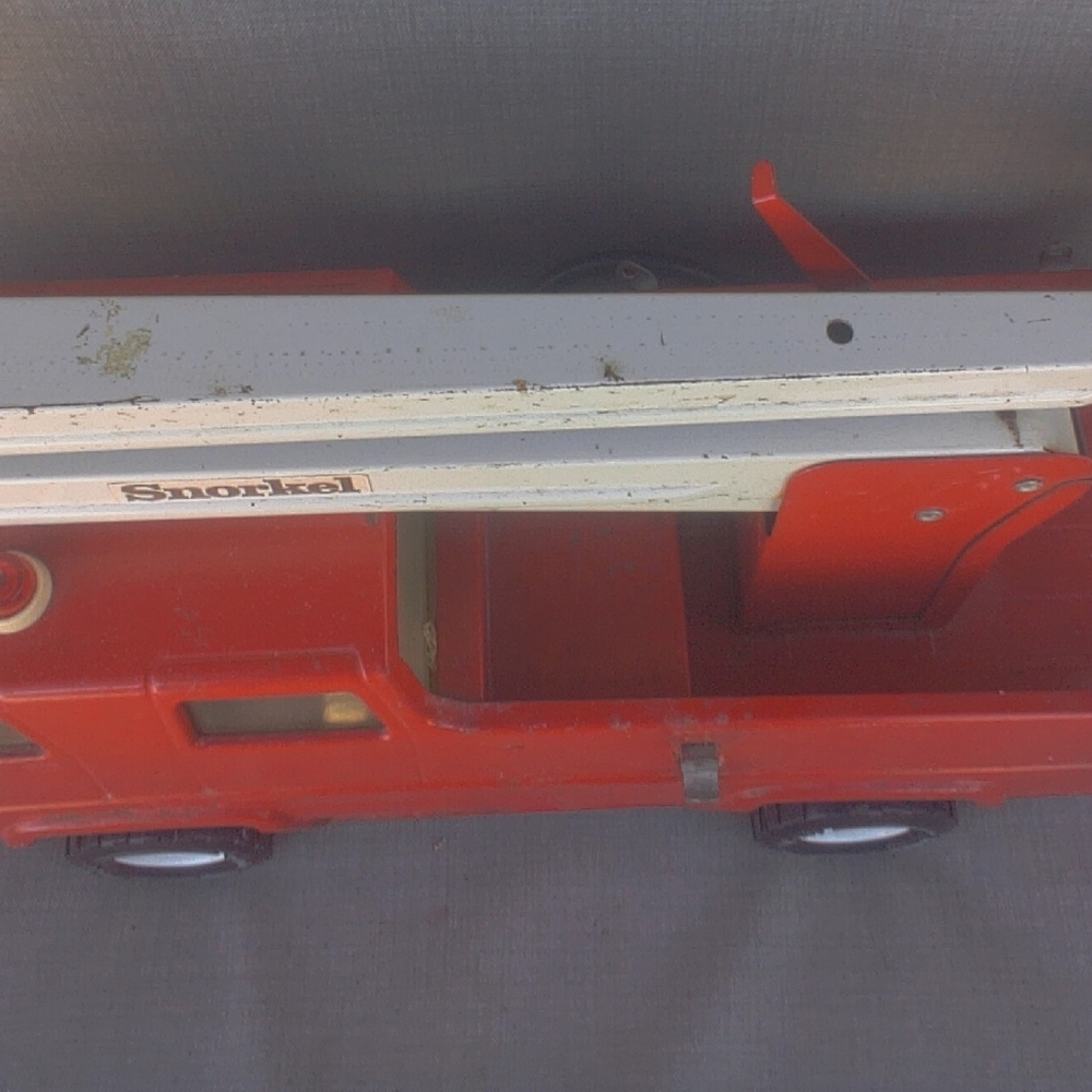 Vintage Tonka Pressed Steel Snorkel Pumper Fire Truck